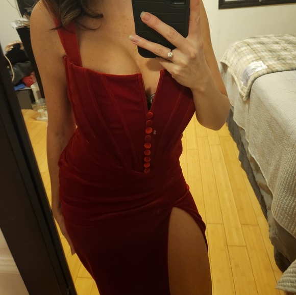 Adeirlina dresses small red velvet Valentine's day! NWT - Picture 6 of 10
